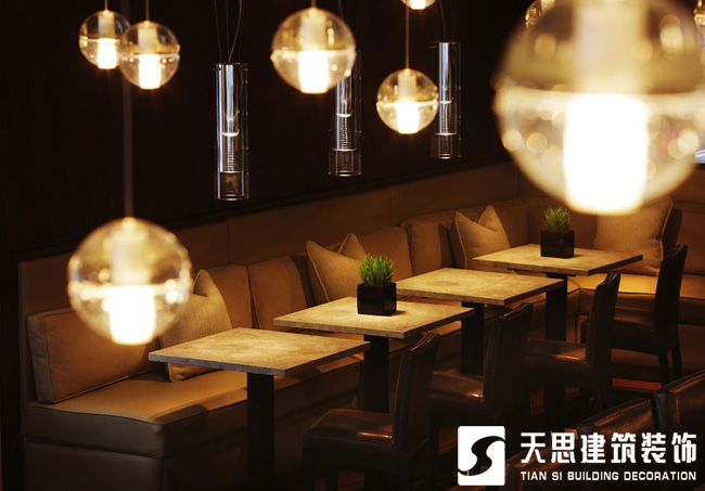 <a href=http://m.lxj10.cn/anli/ target=_blank class=infotextkey>合肥工裝</a>公司